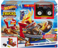 Hot Wheels Juego de Monster Trucks y camión de juguete, Arena Smashers Desafío de choque de incendios de 5 alarmas, camión de bomberos a escala 1:64 y auto aplastable