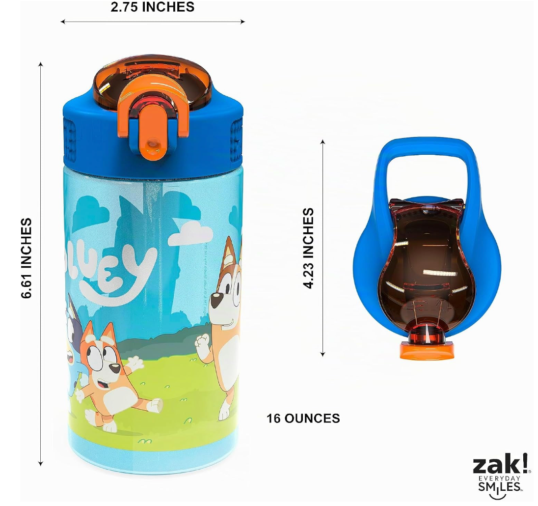 Zak diseño Bluey - Botella de agua para niños, tapa de boquilla de plástico duradero y asa de transporte integrada, diseño de agua a prueba de fugas para viajes