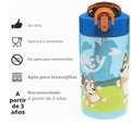 Zak diseño Bluey - Botella de agua para niños, tapa de boquilla de plástico duradero y asa de transporte integrada, diseño de agua a prueba de fugas para viajes