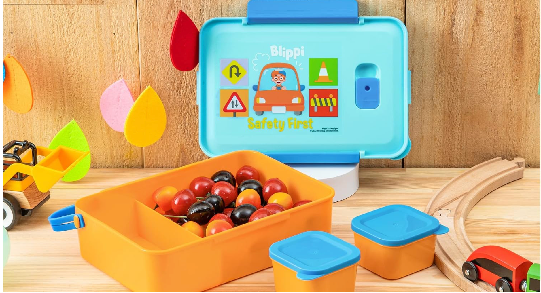 Zak diseño  Blippi - Caja Bento de plástico reutilizable con sello a prueba de fugas, asa de transporte, ventilación de vapor para microondas y recipientes individuales para el almuerzo de los niños